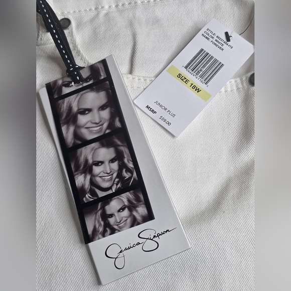 Jessica Simpson 18W Forever Low Rise White Straight Leg Jeans NWT Plus - Picture 8 of 8